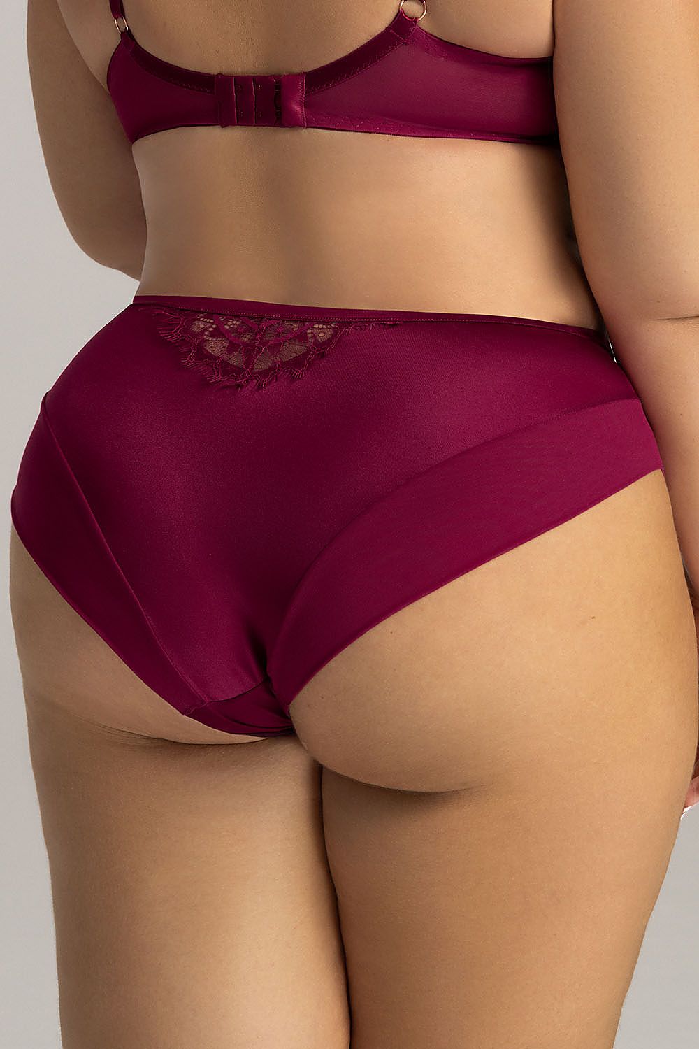  Slip model 211935 Ava 